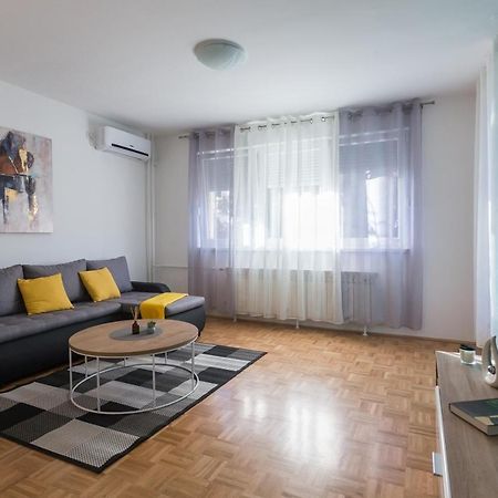 Apartman Lariva Osijek Zewnętrze zdjęcie