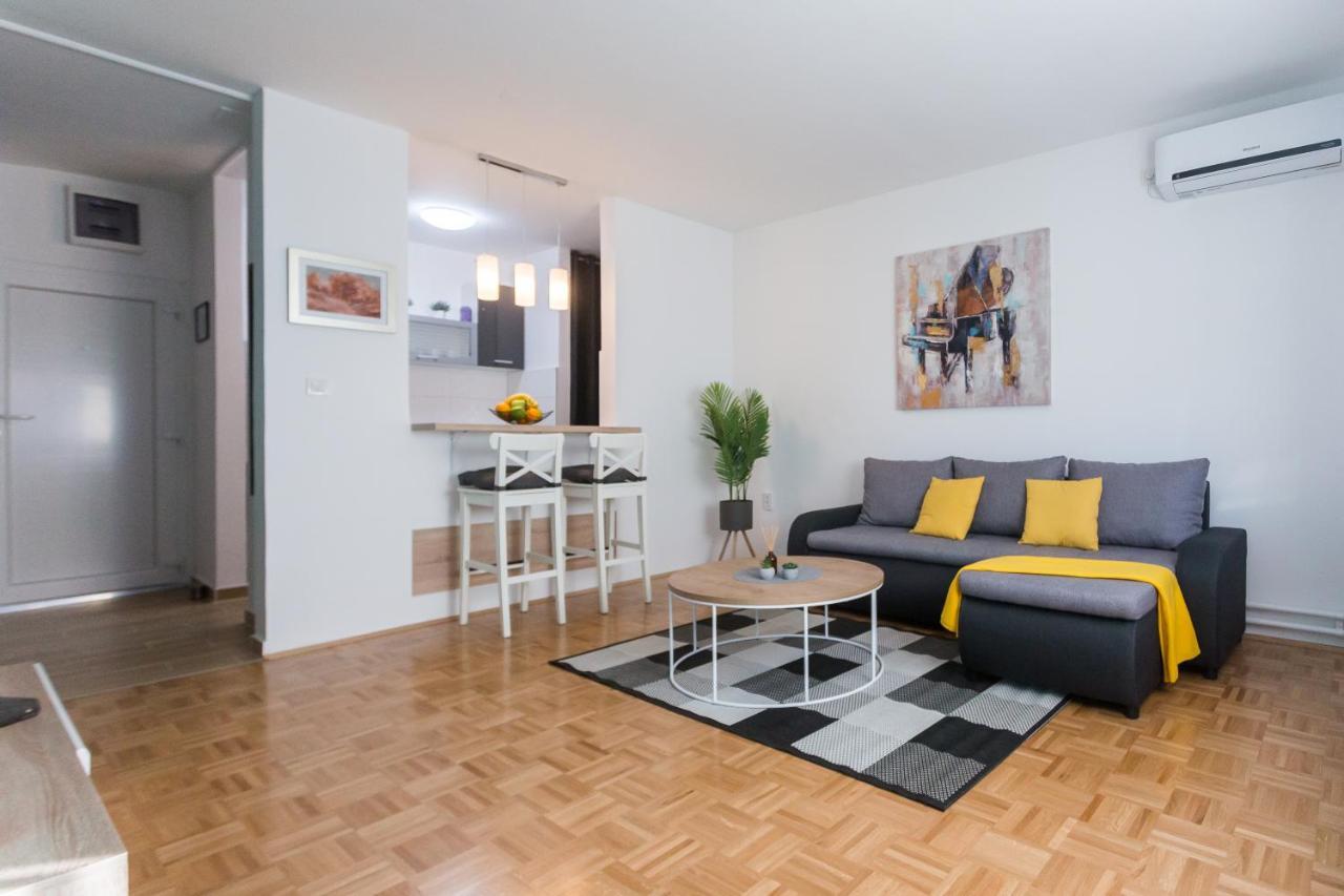 Apartman Lariva Osijek Zewnętrze zdjęcie
